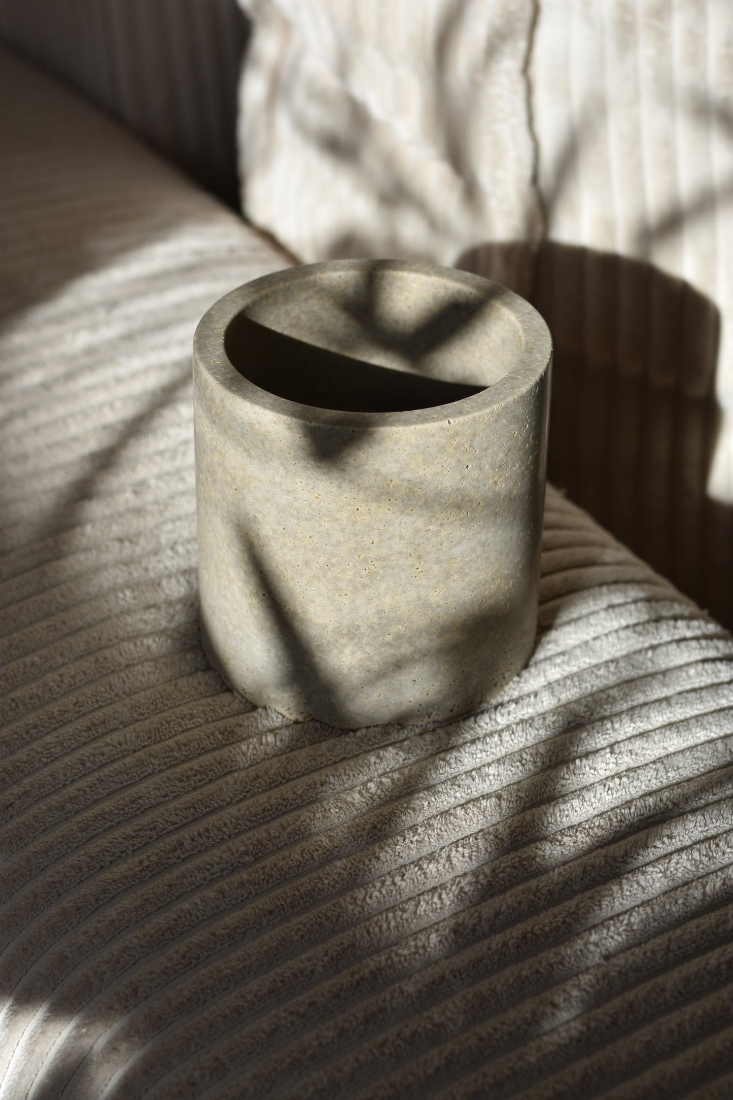 vase jesmonite - Losefina